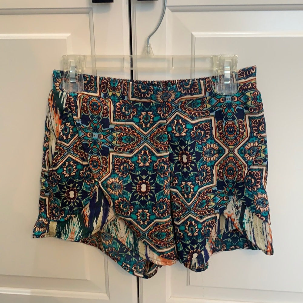 Xhilaration shorts size XS